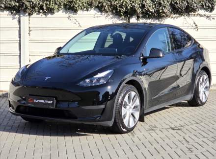 Tesla - Model Y