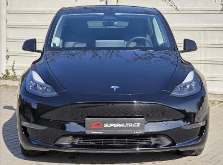 Tesla - Model Y