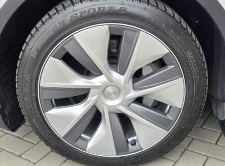 Tesla - Model Y