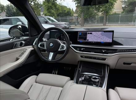 BMW - X7