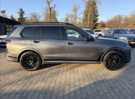 BMW - X7