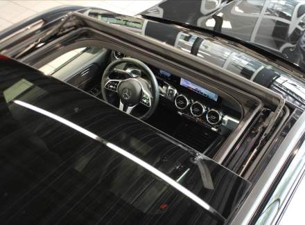 Mercedes-Benz - GLB