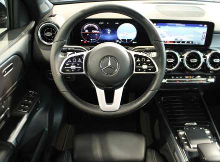Mercedes-Benz - GLB