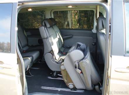 Mercedes-Benz - Viano