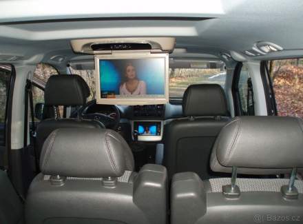 Mercedes-Benz - Viano