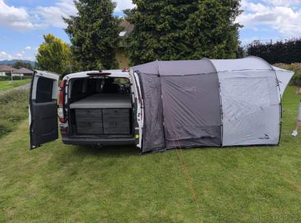 Mercedes-Benz - Vito