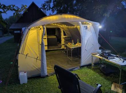 Mercedes-Benz - Vito