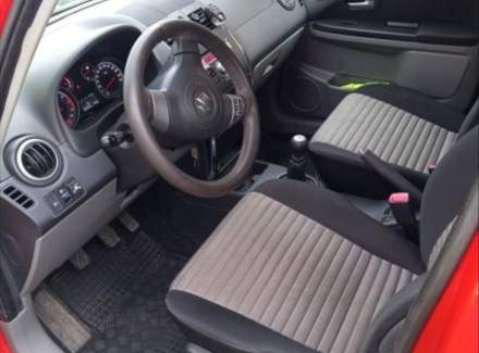 Suzuki - SX4