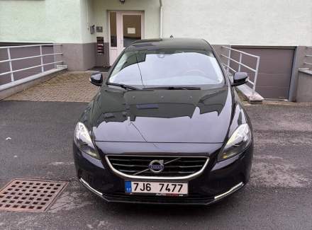 Volvo - V40