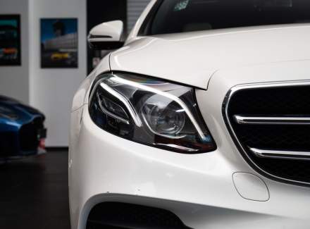 Mercedes-Benz - E-class