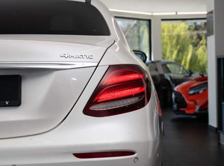 Mercedes-Benz - E-class