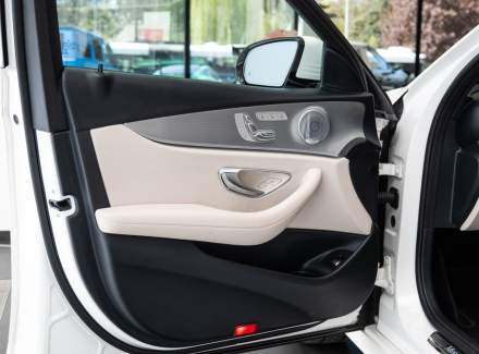 Mercedes-Benz - E-class