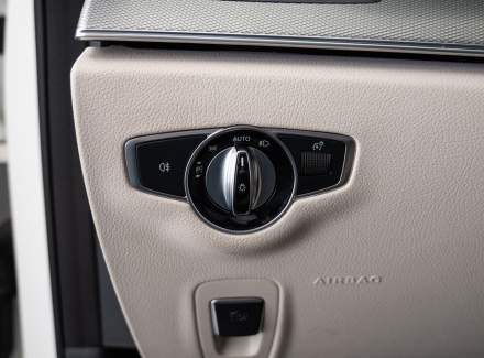 Mercedes-Benz - E-class