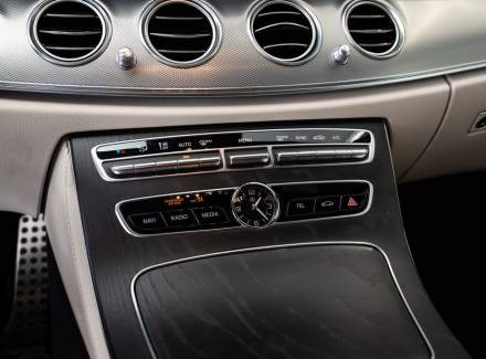 Mercedes-Benz - E-class