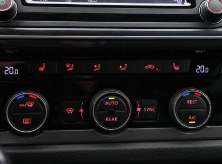 Volkswagen - Multivan