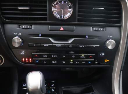 Lexus - RX