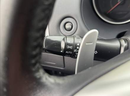 Mitsubishi - Outlander