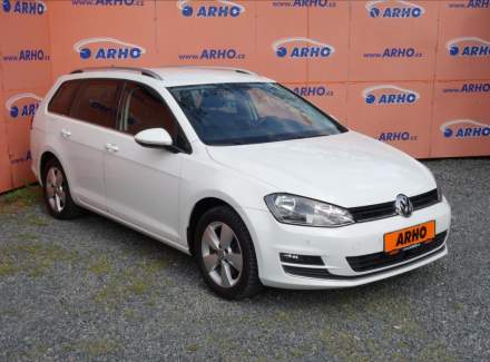 Volkswagen - Golf