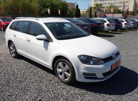 Volkswagen - Golf