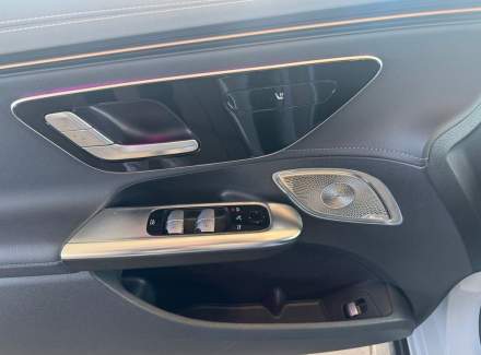 Mercedes-Benz - EQE