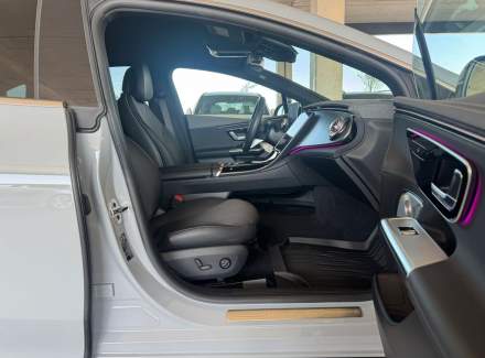 Mercedes-Benz - EQE
