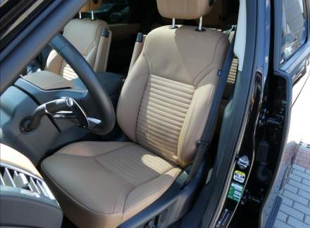 Land Rover - Discovery