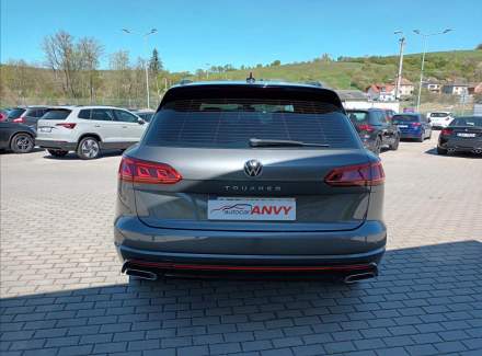 Volkswagen - Touareg