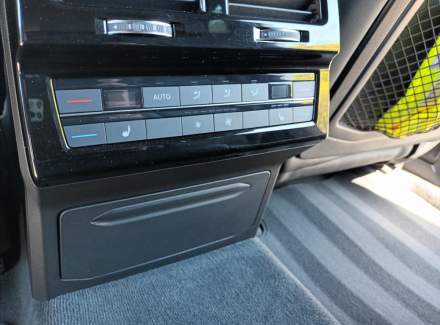 Volkswagen - Touareg