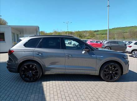 Volkswagen - Touareg