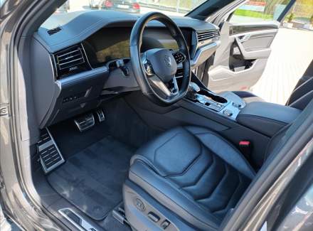 Volkswagen - Touareg