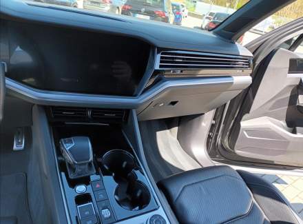 Volkswagen - Touareg