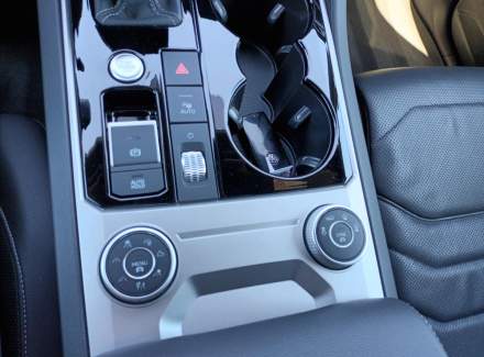 Volkswagen - Touareg