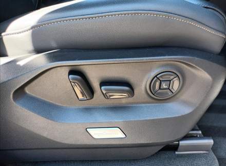 Volkswagen - Touareg