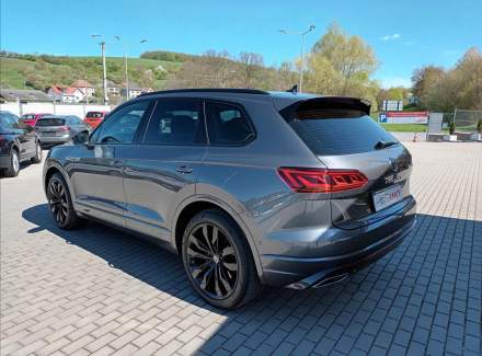 Volkswagen - Touareg