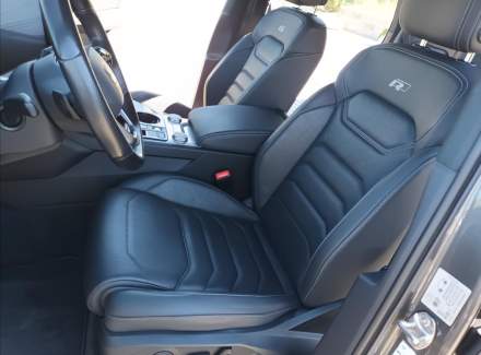 Volkswagen - Touareg