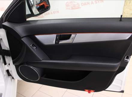 Mercedes-Benz - C-class