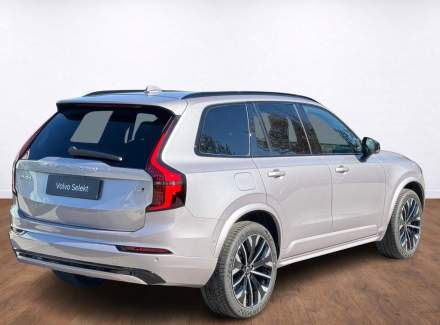 Volvo - XC90