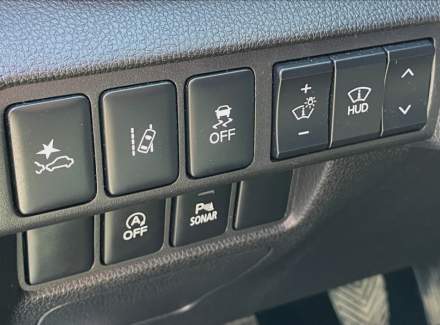 Mitsubishi - Eclipse Cross