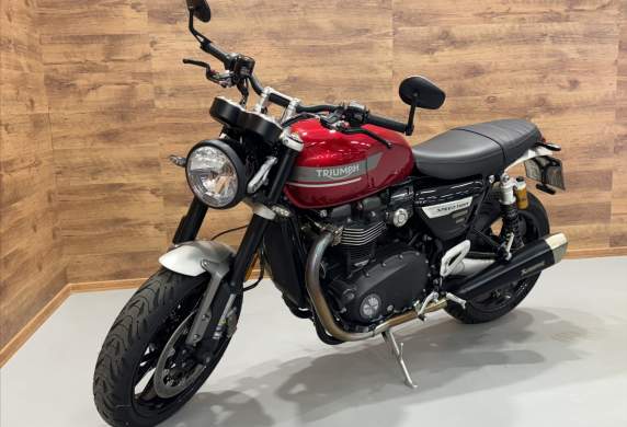 Triumph - Speed Twin
