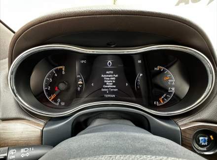 Jeep - Grand Cherokee