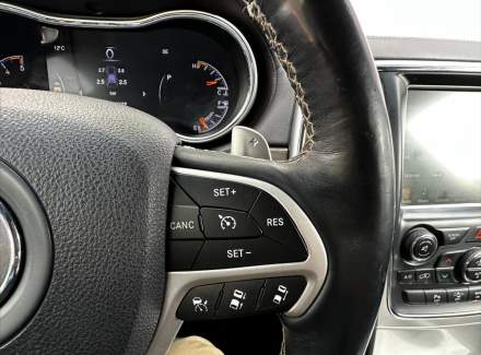 Jeep - Grand Cherokee