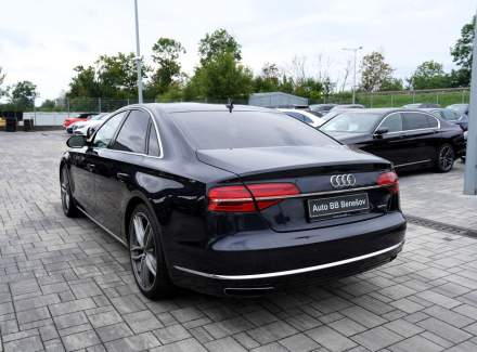Audi - A8