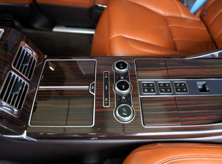 Land Rover - Range Rover