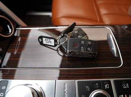 Land Rover - Range Rover