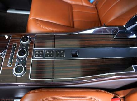 Land Rover - Range Rover