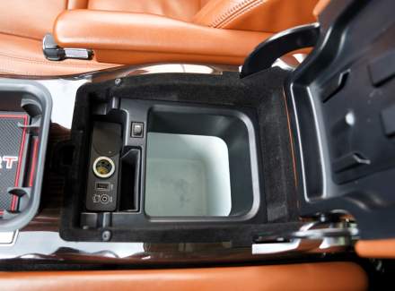 Land Rover - Range Rover