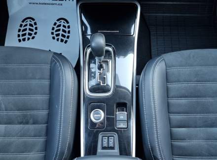 Mitsubishi - Outlander