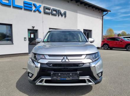 Mitsubishi - Outlander