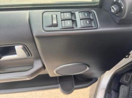 Land Rover - Discovery