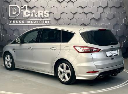 Ford - S-MAX